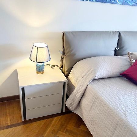 TORRE D'AVORIO APPARTAMENTO 126 mq piu'terrazzo 25 mq - TOTALLY NEW 250 M FROM DOWNTOWN - SKY e NETFLIX - toll parking at 15 euro per day to be booked in advance -subject to availability Rapallo Esterno foto