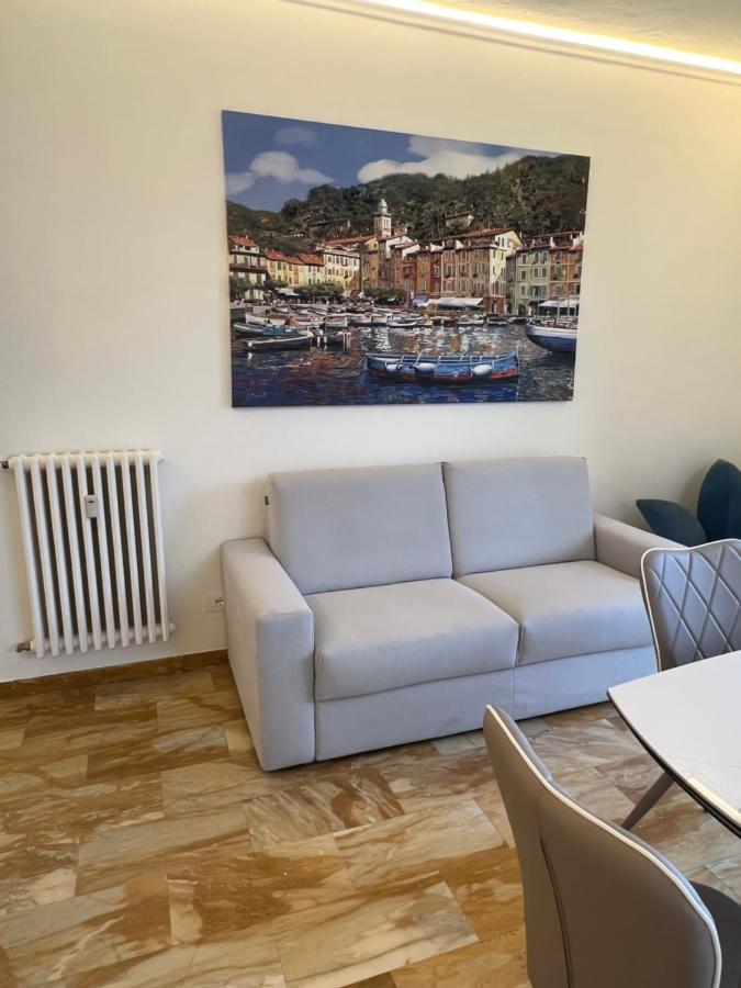 TORRE D'AVORIO APPARTAMENTO 126 mq piu'terrazzo 25 mq - TOTALLY NEW 250 M FROM DOWNTOWN - SKY e NETFLIX - toll parking at 15 euro per day to be booked in advance -subject to availability Rapallo Esterno foto