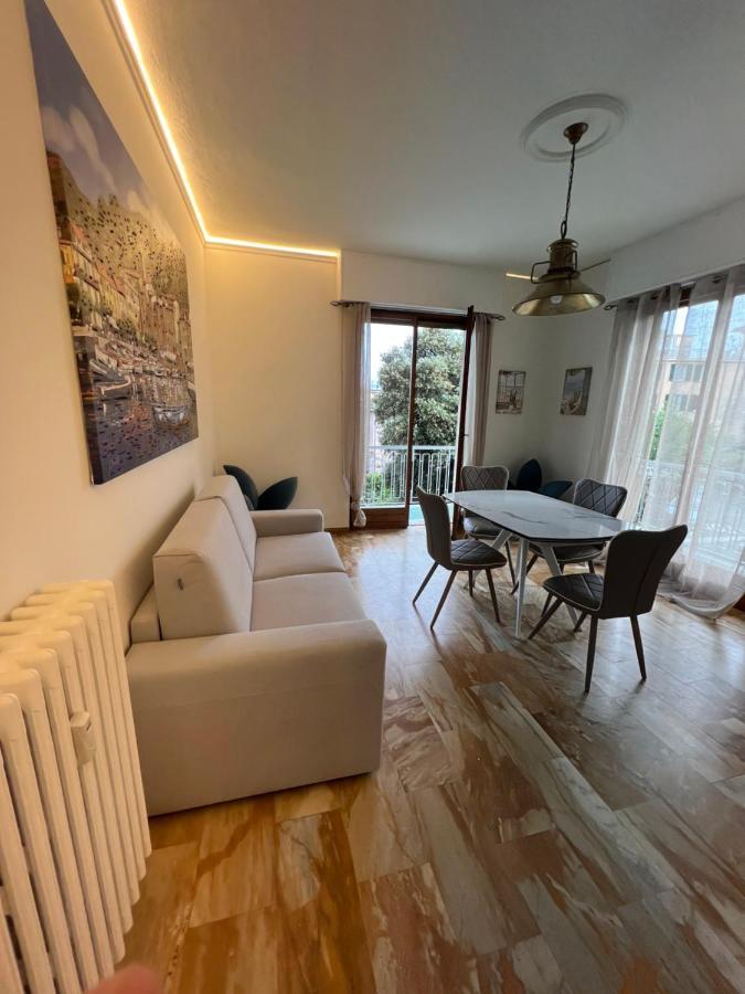 TORRE D'AVORIO APPARTAMENTO 126 mq piu'terrazzo 25 mq - TOTALLY NEW 250 M FROM DOWNTOWN - SKY e NETFLIX - toll parking at 15 euro per day to be booked in advance -subject to availability Rapallo Esterno foto