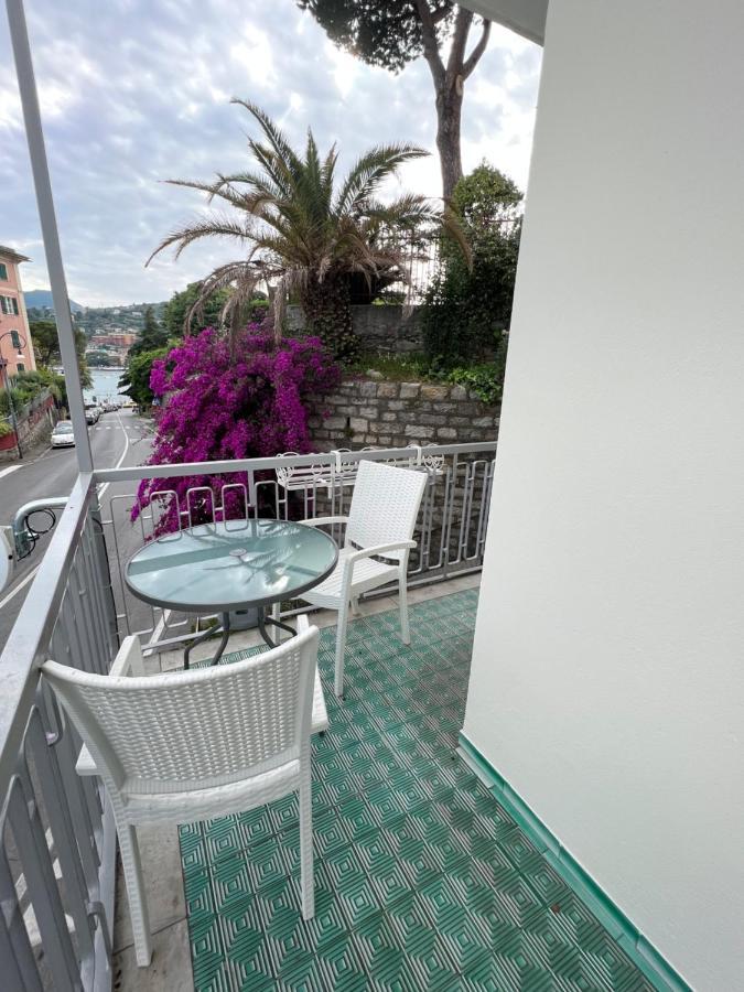 TORRE D'AVORIO APPARTAMENTO 126 mq piu'terrazzo 25 mq - TOTALLY NEW 250 M FROM DOWNTOWN - SKY e NETFLIX - toll parking at 15 euro per day to be booked in advance -subject to availability Rapallo Esterno foto