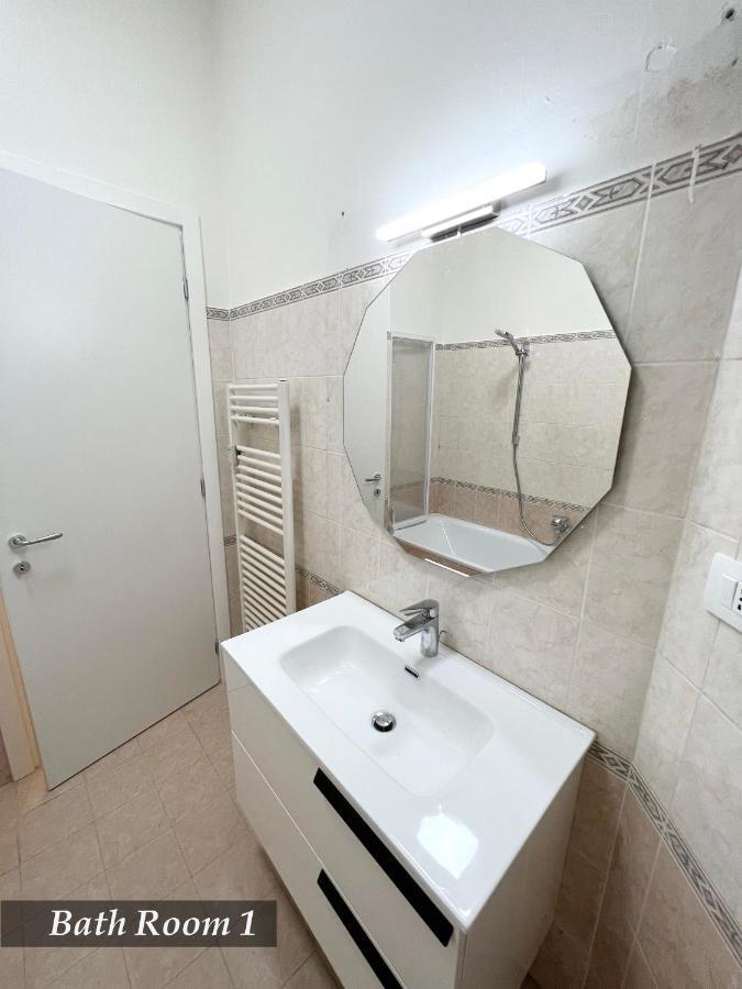 TORRE D'AVORIO APPARTAMENTO 126 mq piu'terrazzo 25 mq - TOTALLY NEW 250 M FROM DOWNTOWN - SKY e NETFLIX - toll parking at 15 euro per day to be booked in advance -subject to availability Rapallo Esterno foto