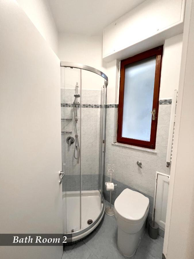 TORRE D'AVORIO APPARTAMENTO 126 mq piu'terrazzo 25 mq - TOTALLY NEW 250 M FROM DOWNTOWN - SKY e NETFLIX - toll parking at 15 euro per day to be booked in advance -subject to availability Rapallo Esterno foto