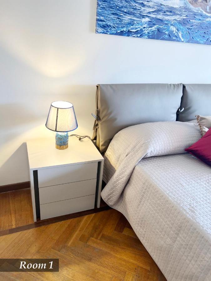 TORRE D'AVORIO APPARTAMENTO 126 mq piu'terrazzo 25 mq - TOTALLY NEW 250 M FROM DOWNTOWN - SKY e NETFLIX - toll parking at 15 euro per day to be booked in advance -subject to availability Rapallo Esterno foto